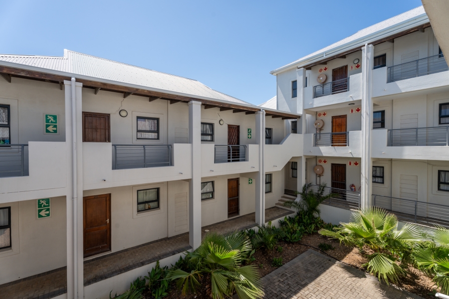 2 Bedroom Property for Sale in Admirals Park Western Cape